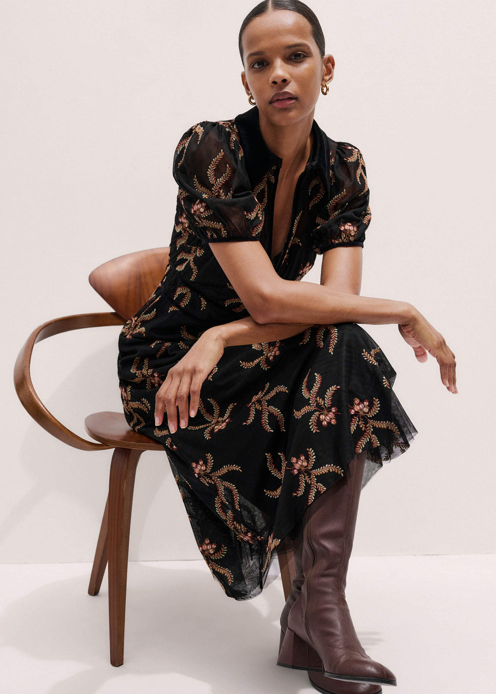 Black Autumn Floral Embroidery Maxi Dress