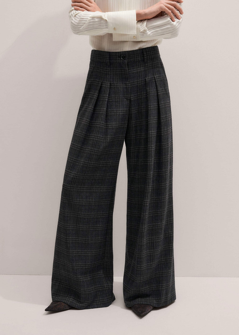 Gray Wool Wide-Leg Double Pleat Trouser