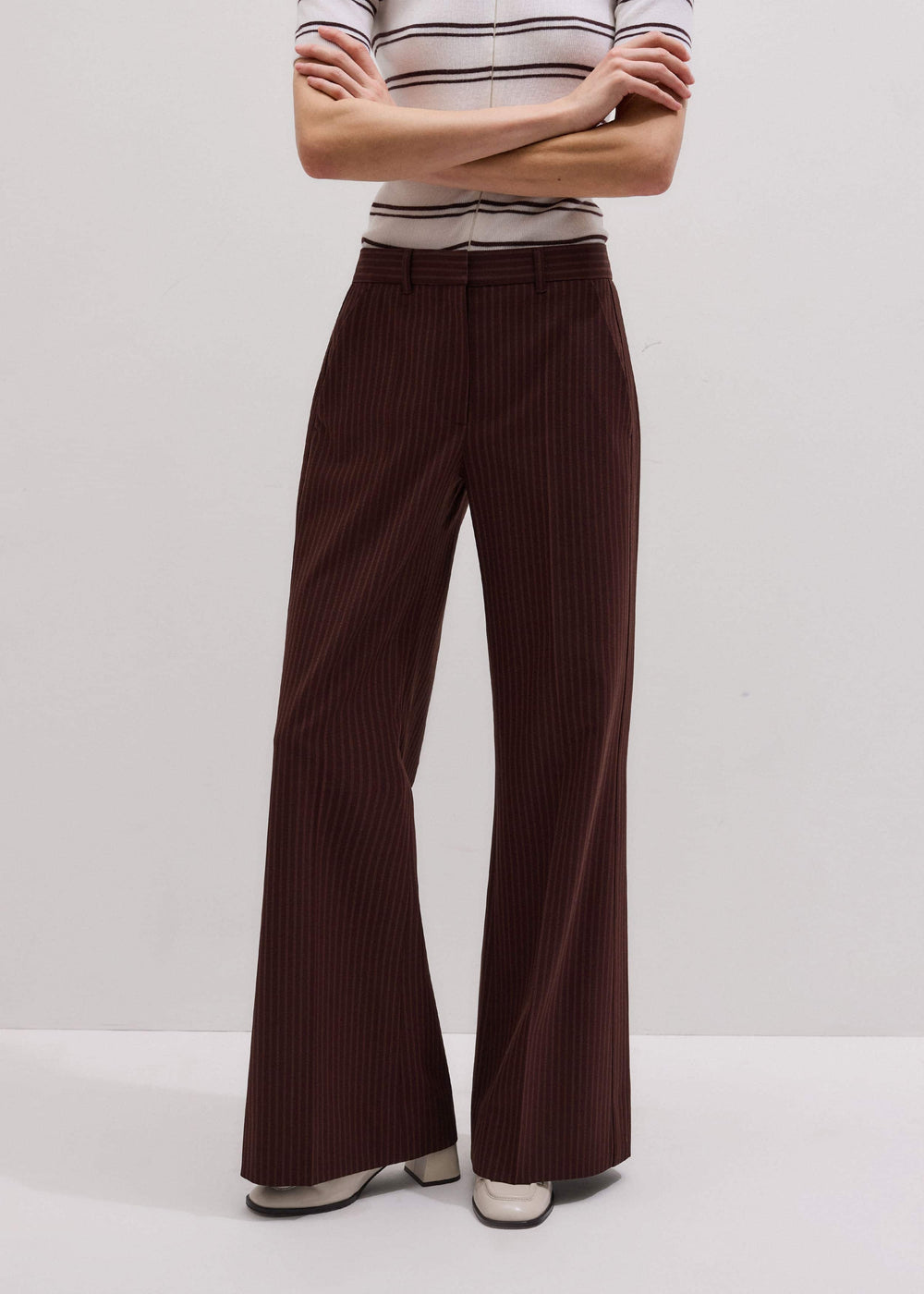 Cinnamon Pinstripe Leg Elongator Pant
