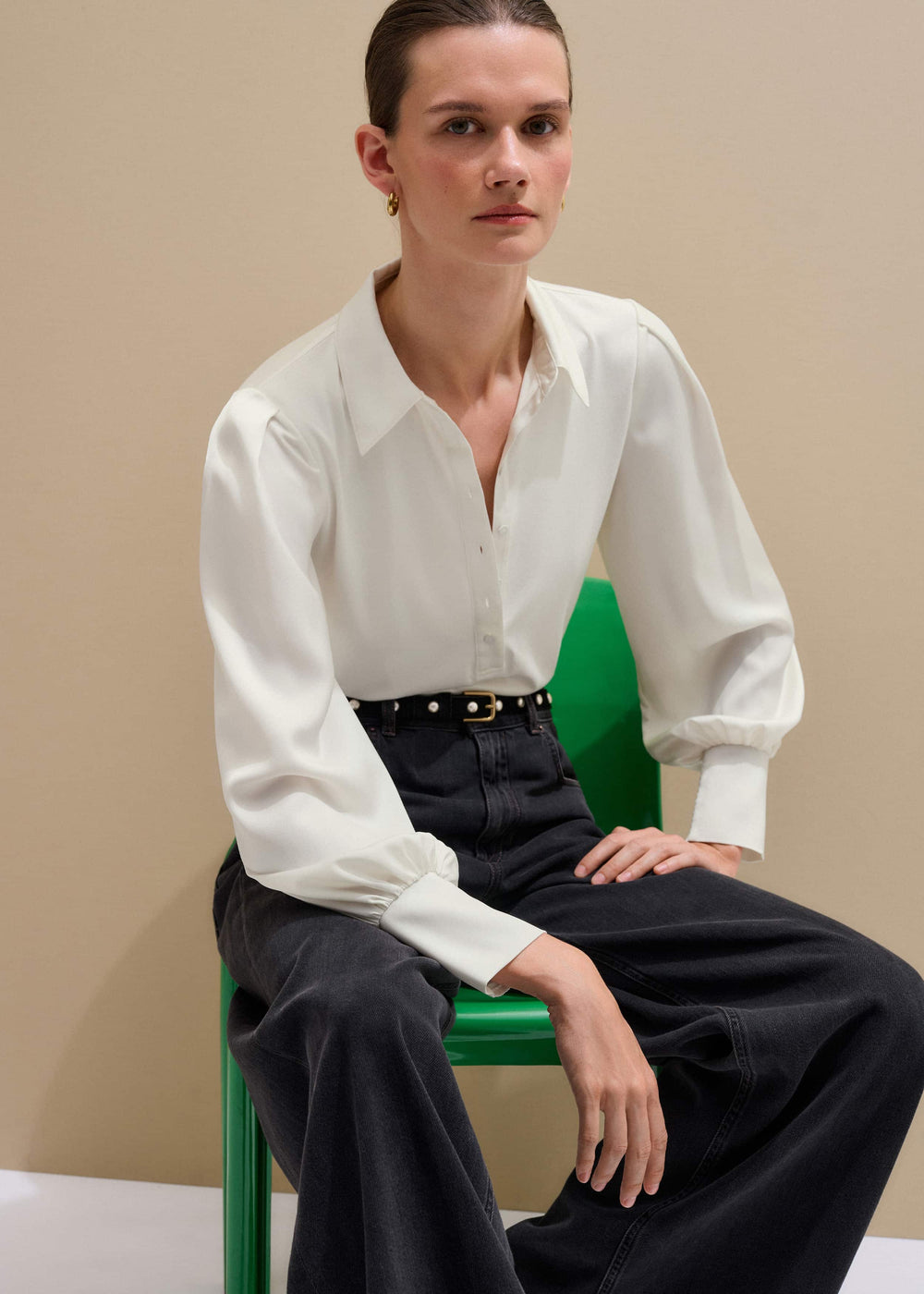 Cream Fluid Sleeve Layering Blouse
