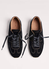 Black Velvet Retro Runner