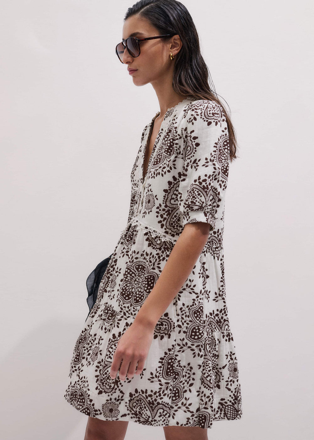 White Cheesecloth In-Full-Bloom Print Swing Short Dress
