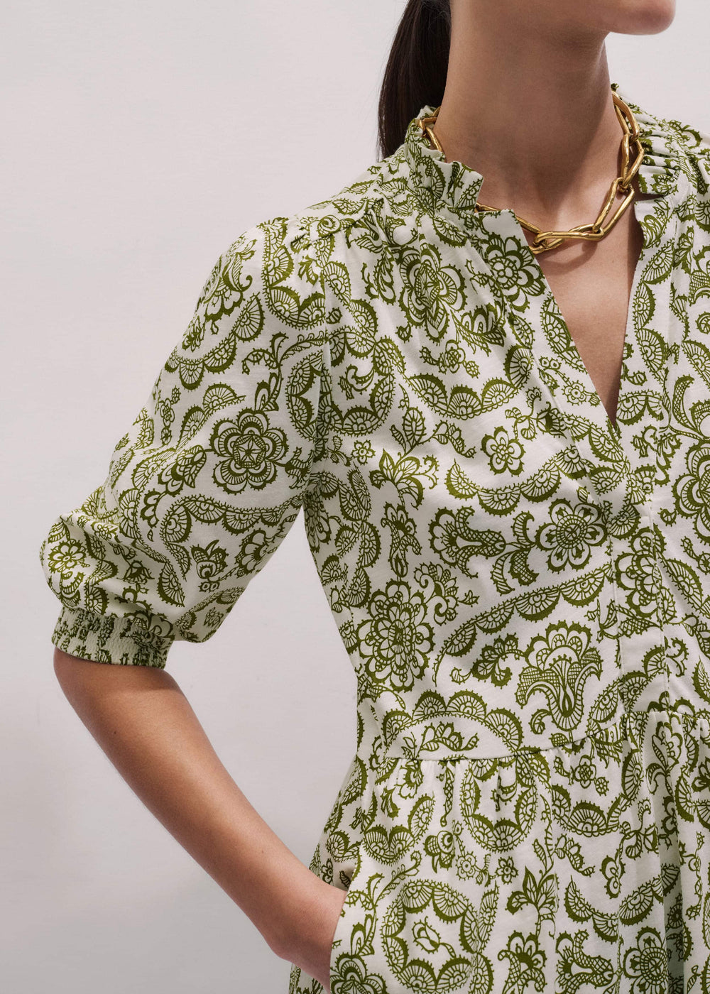 Green Entangled Lace Print Tiered Short Dress
