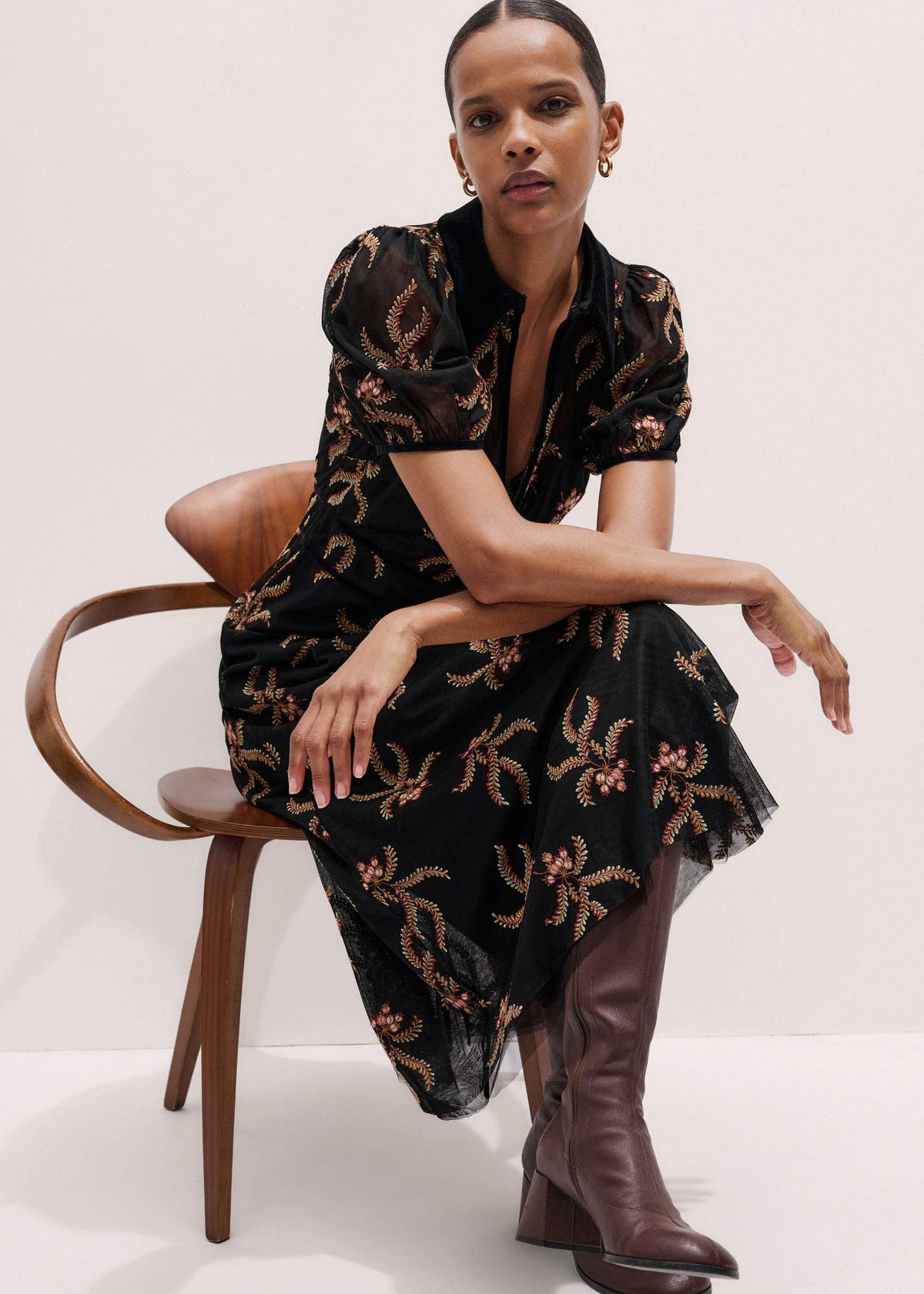 Black Autumn Floral Embroidery Maxi Dress