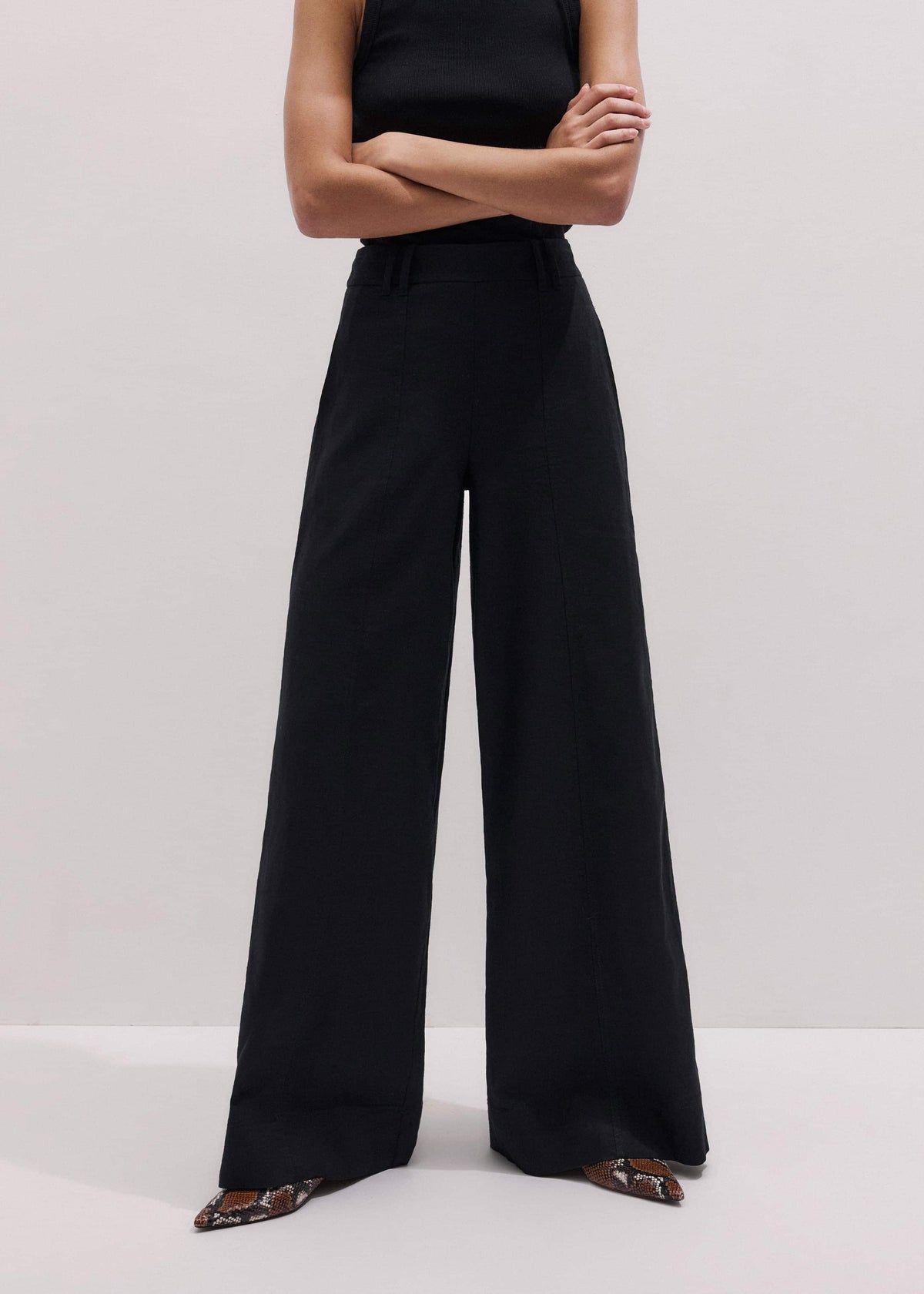 Black Wide-Leg Pant