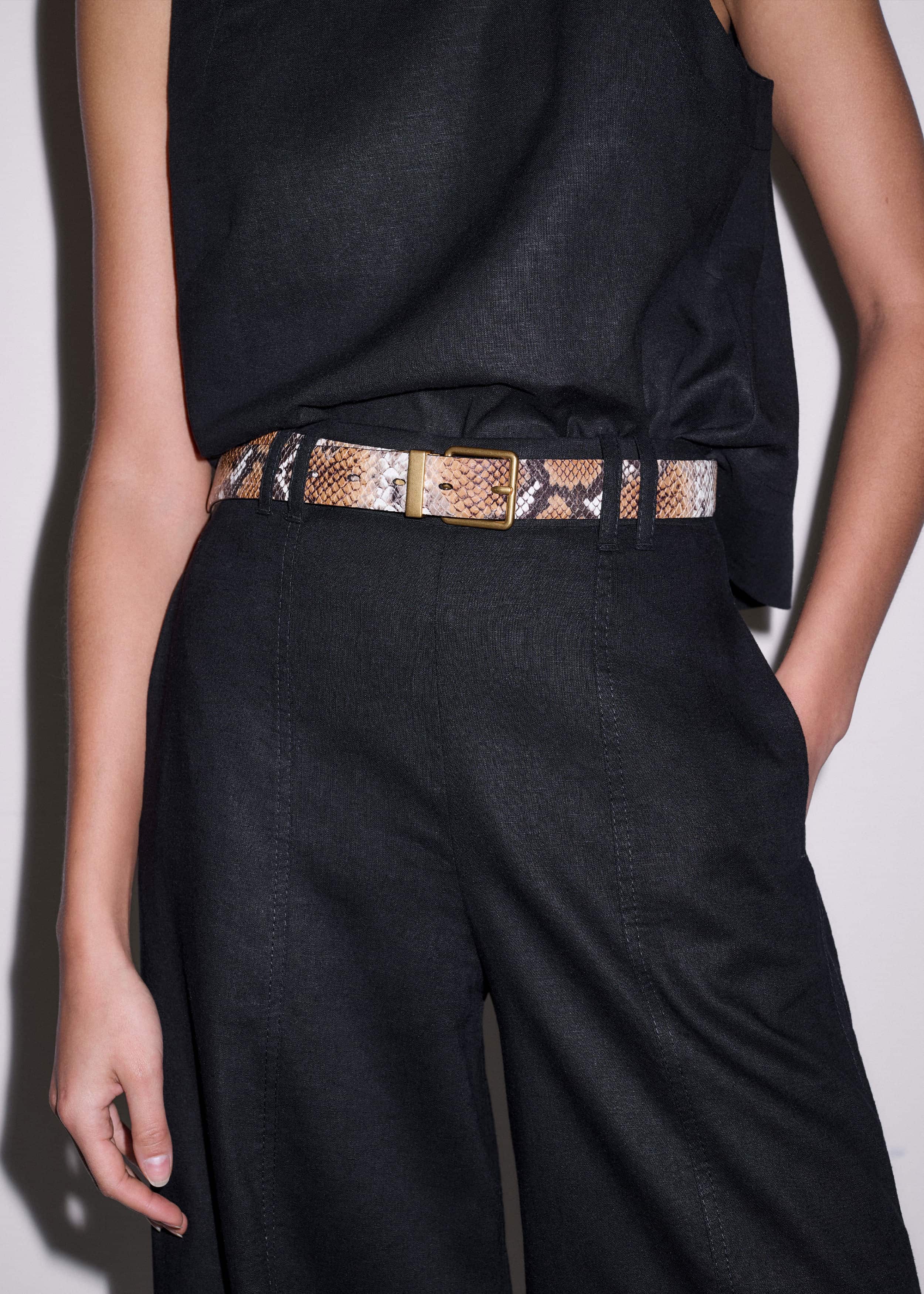 Black Wide-Leg Pant