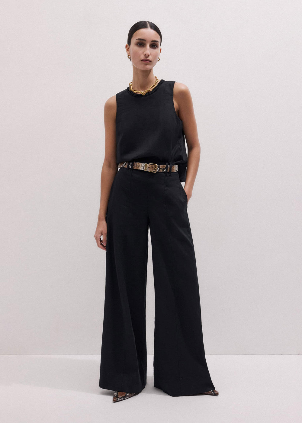 Black Wide-Leg Pant
