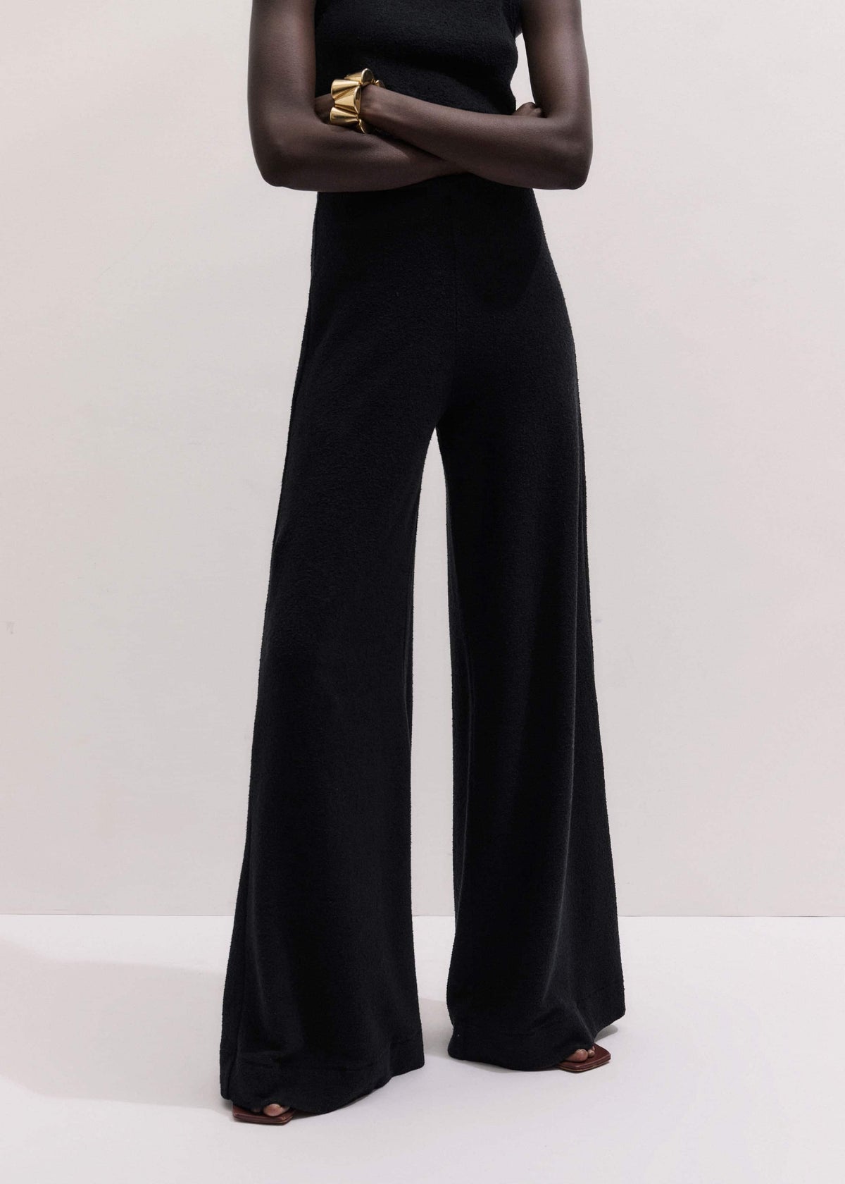 Black Textured Wide-Leg Palazzo Pant