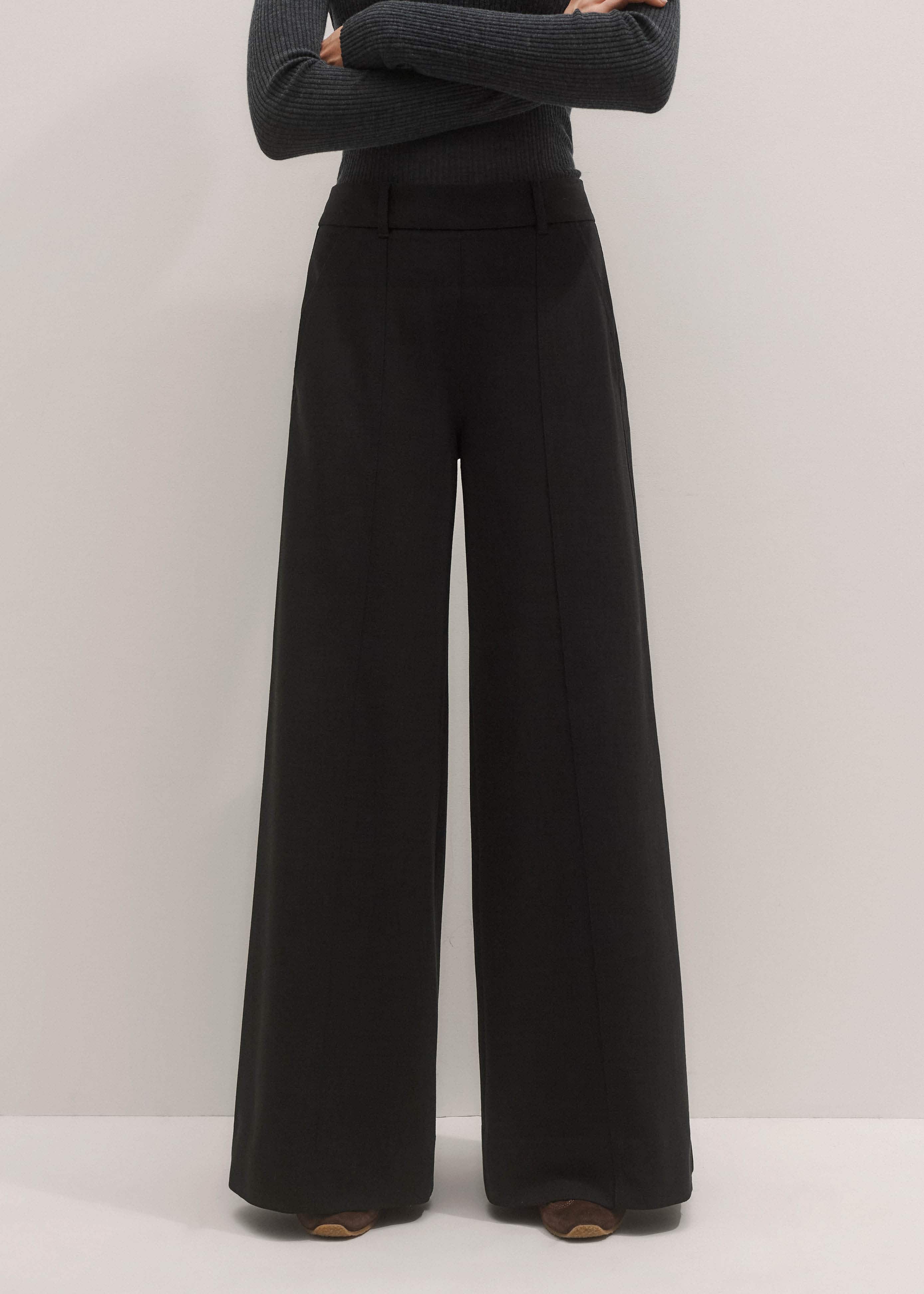 Black Wide-Leg Pant