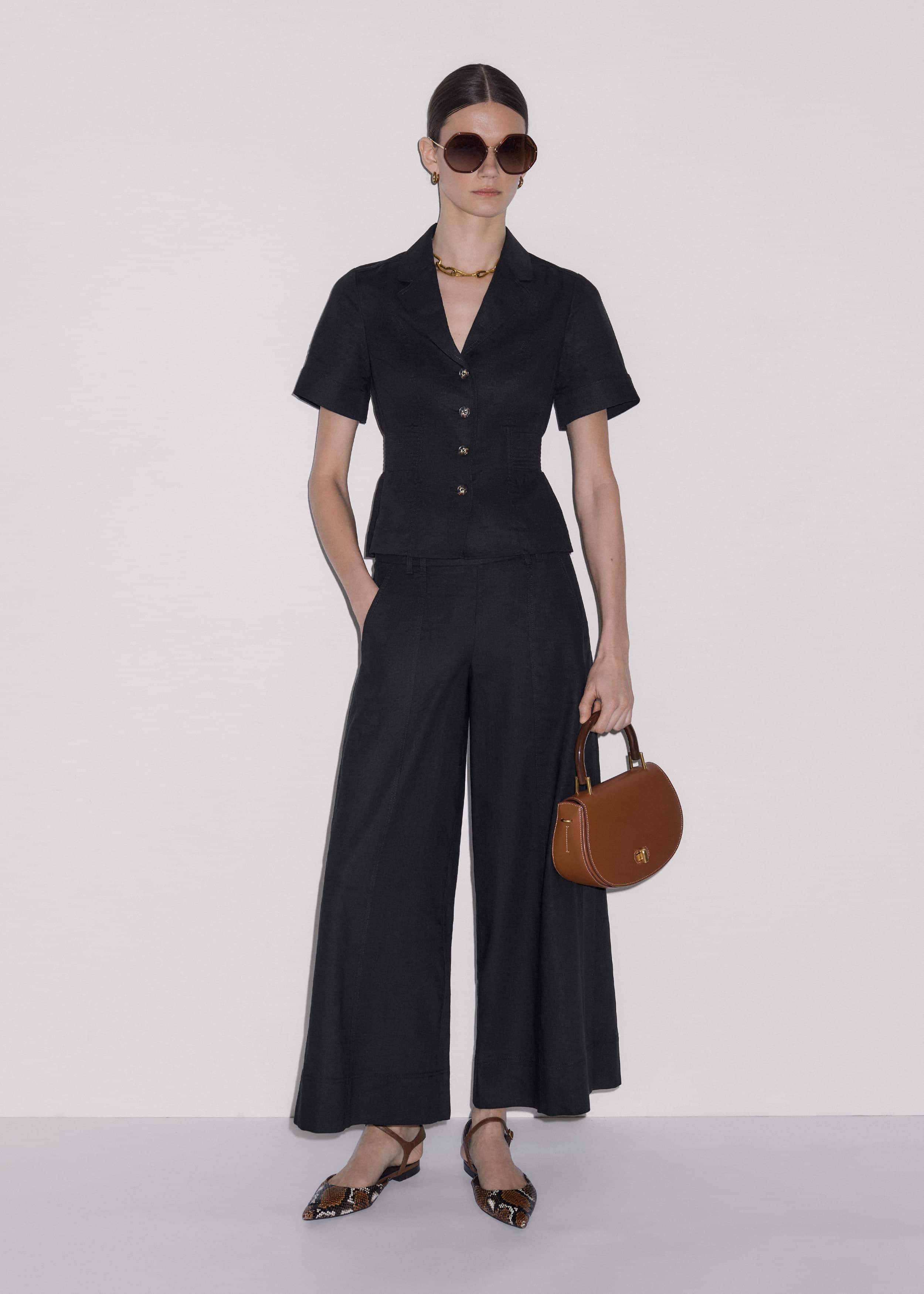 Black Crop Wide-Leg Pant