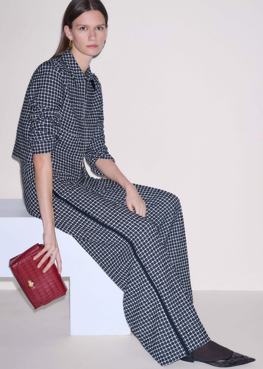 Navy Textured Wide-Leg Pant