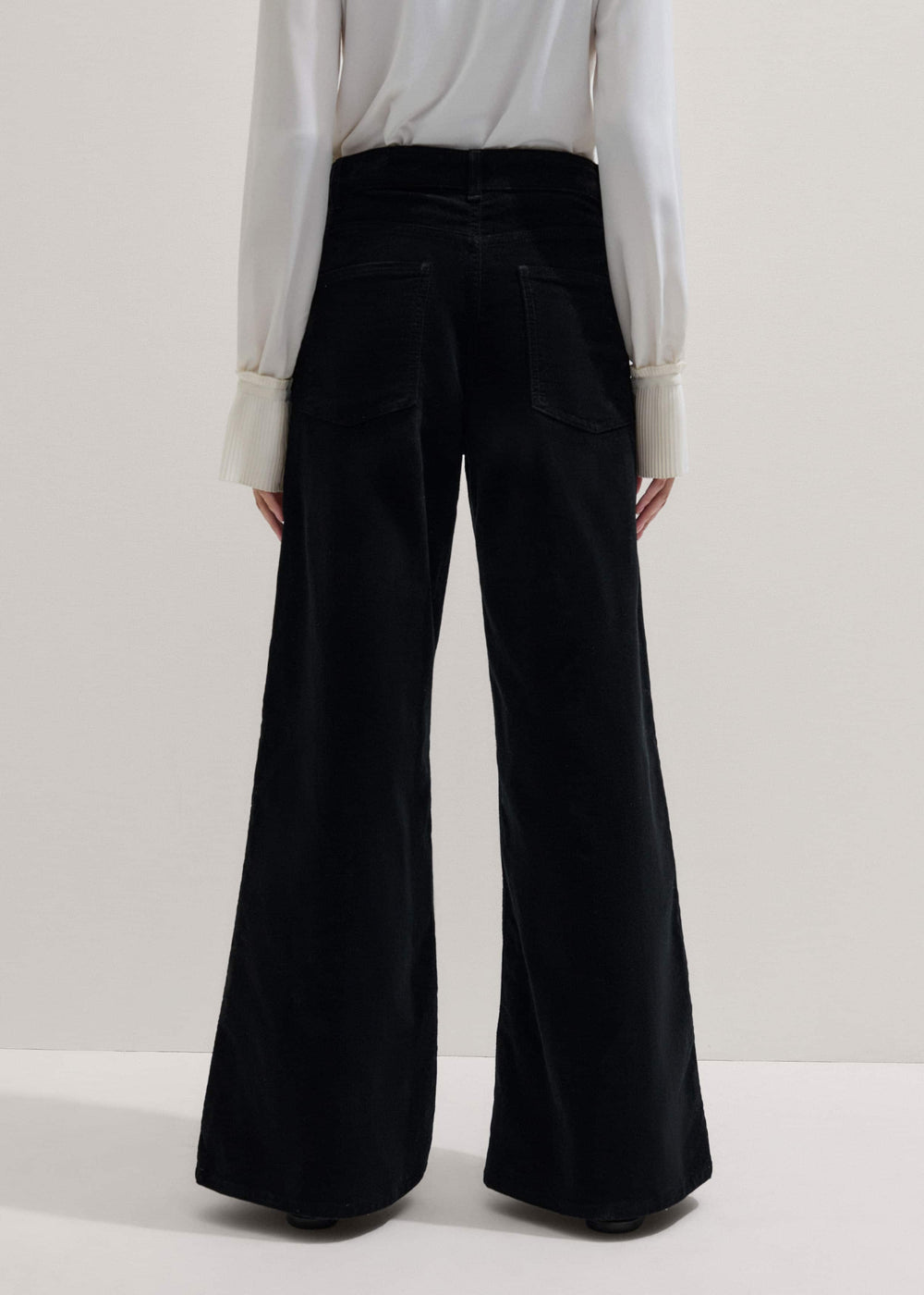 Black Ultimate Wide-Leg Pant