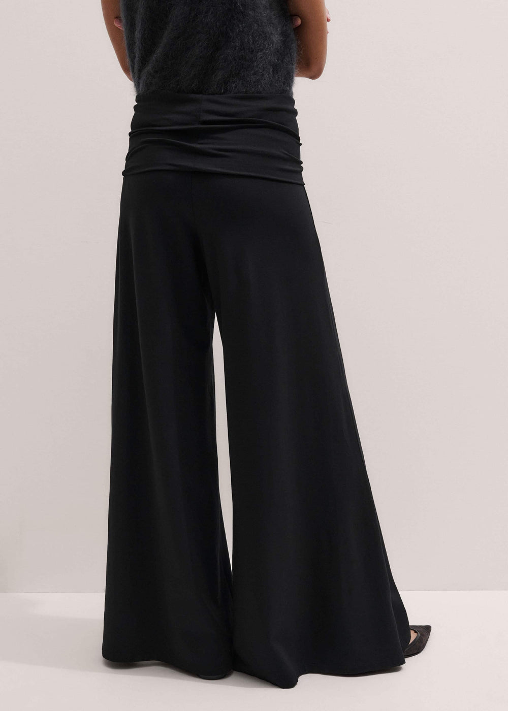Black Super Wide Palazzo Pant