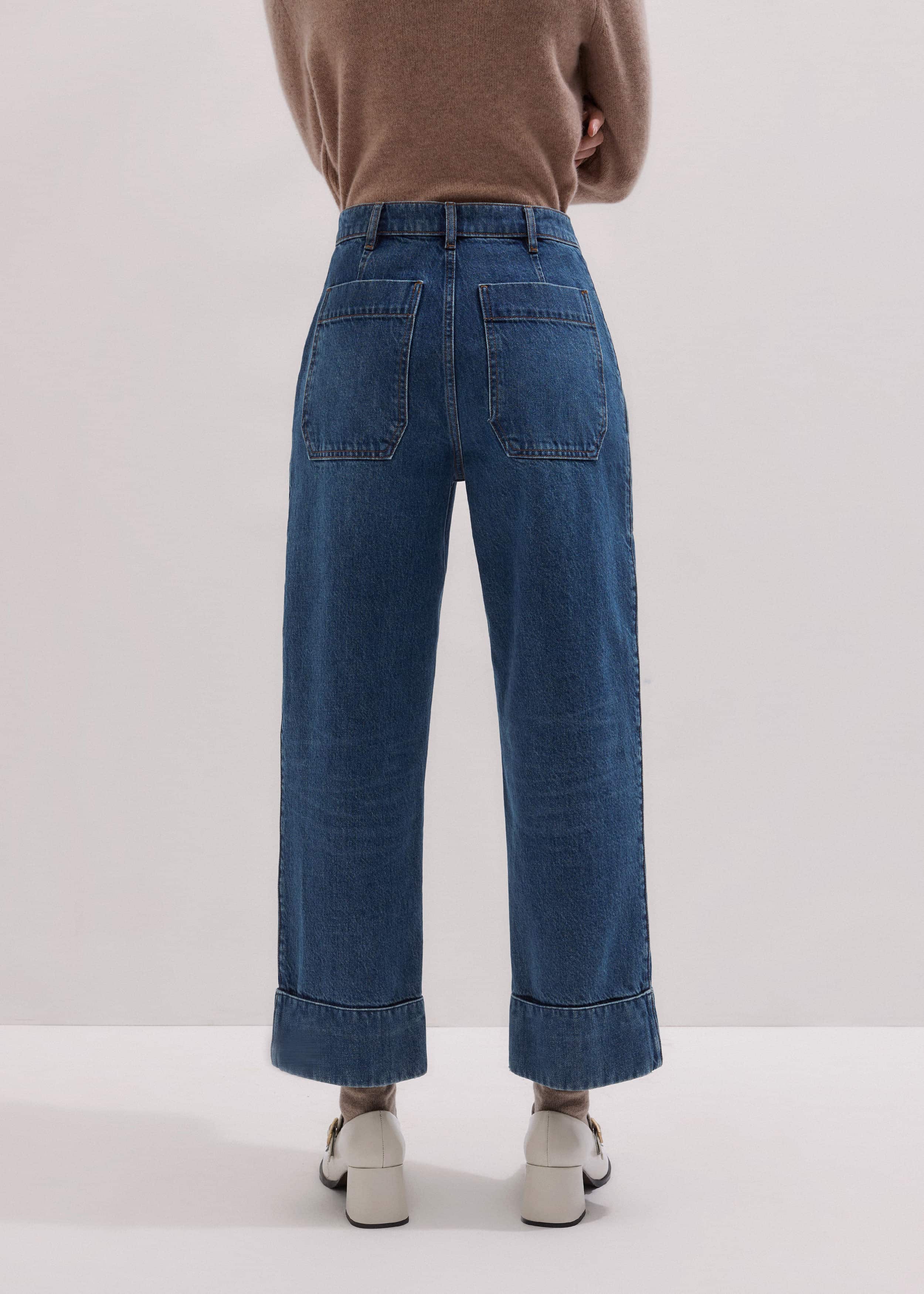 Dark Wash Turn-Up Straight Jean