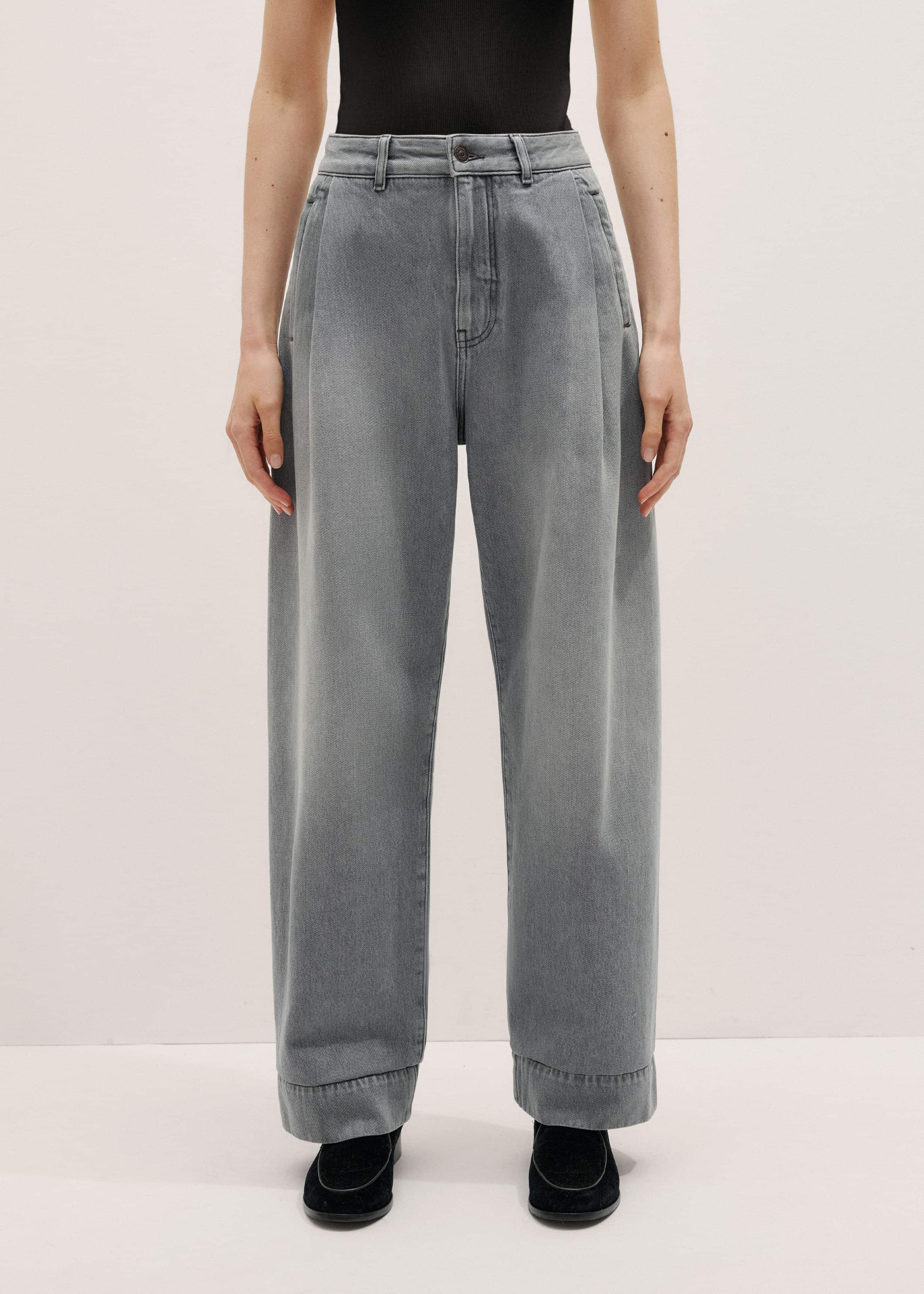 Gray Clever Jean