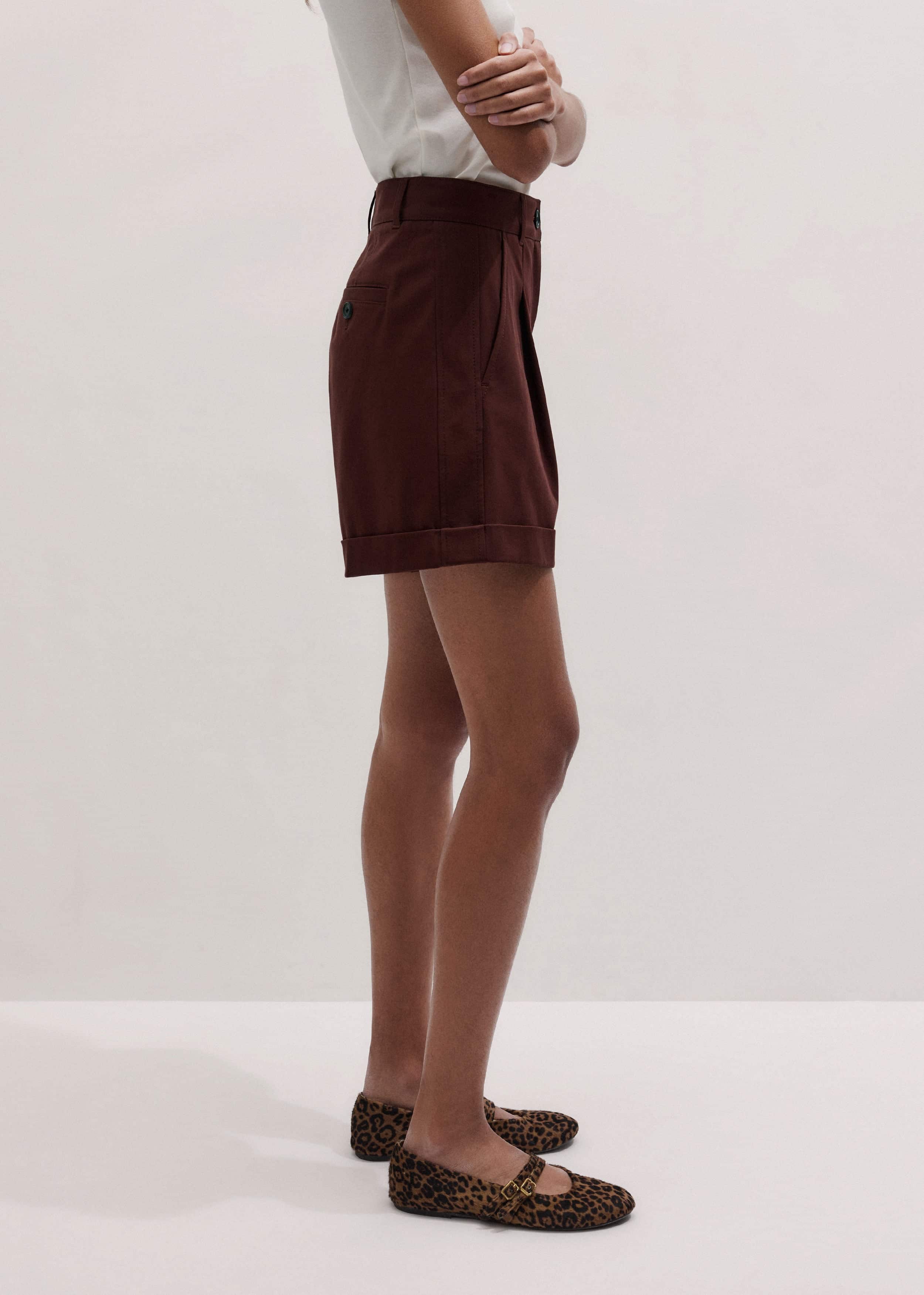 Cinnamon Brown Tailored Summer Short