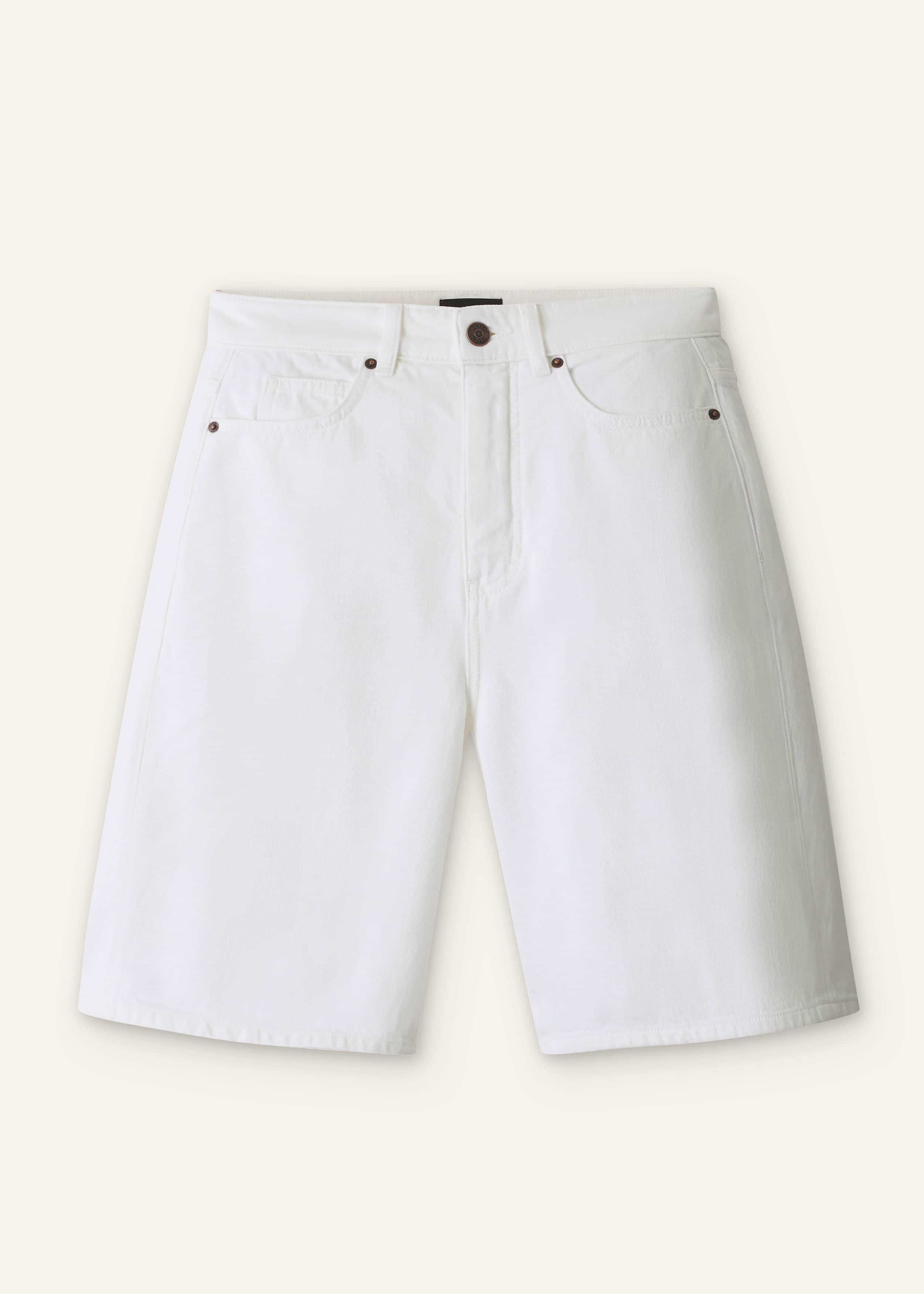 White Bermuda Short