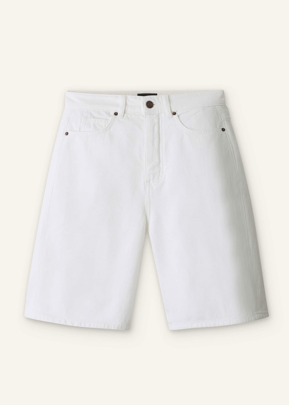 White Bermuda Short
