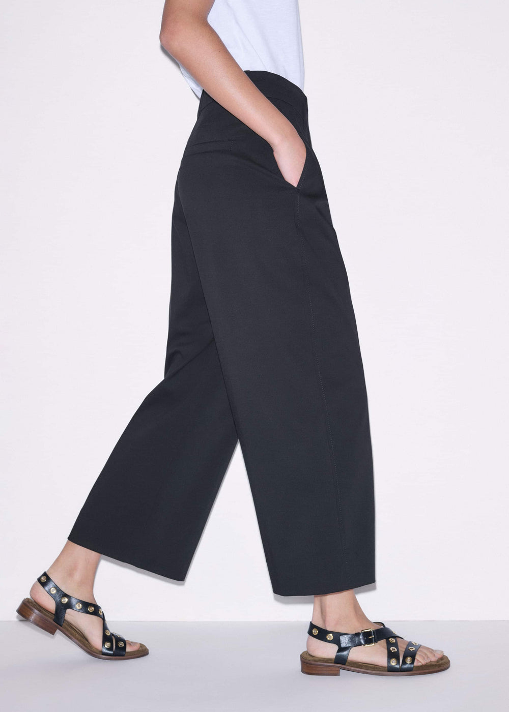 Black Straight Crop Pleat Front Pant