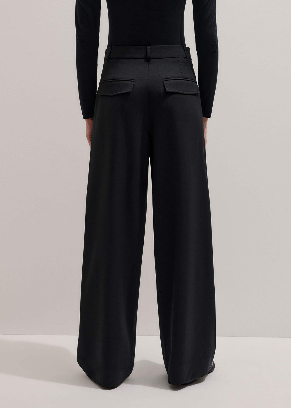 Black Wool Exaggerated Tapered Pleat Pant