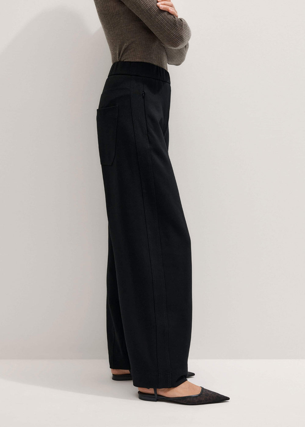 Black Luxe Travel Tailoring Barrel-Leg Pant