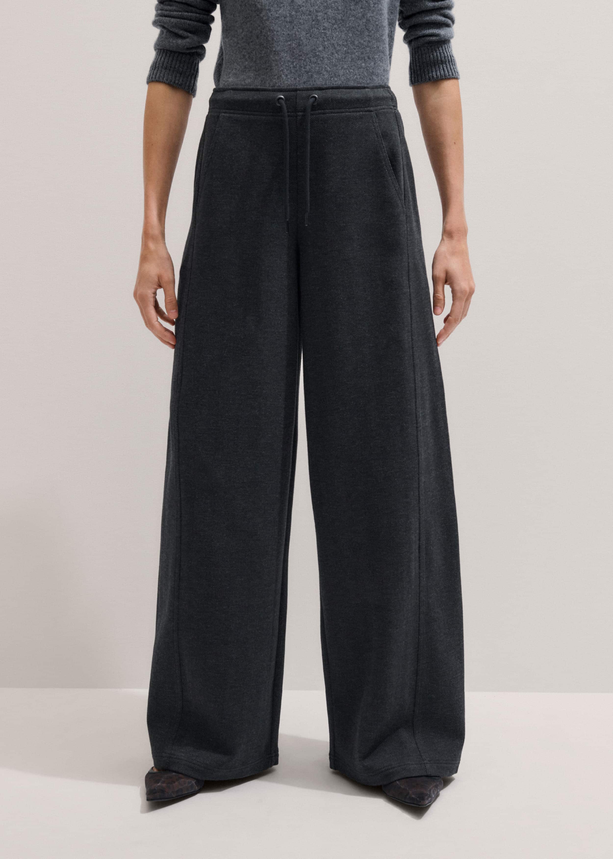 Gray Herringbone Barrel-Leg Pant