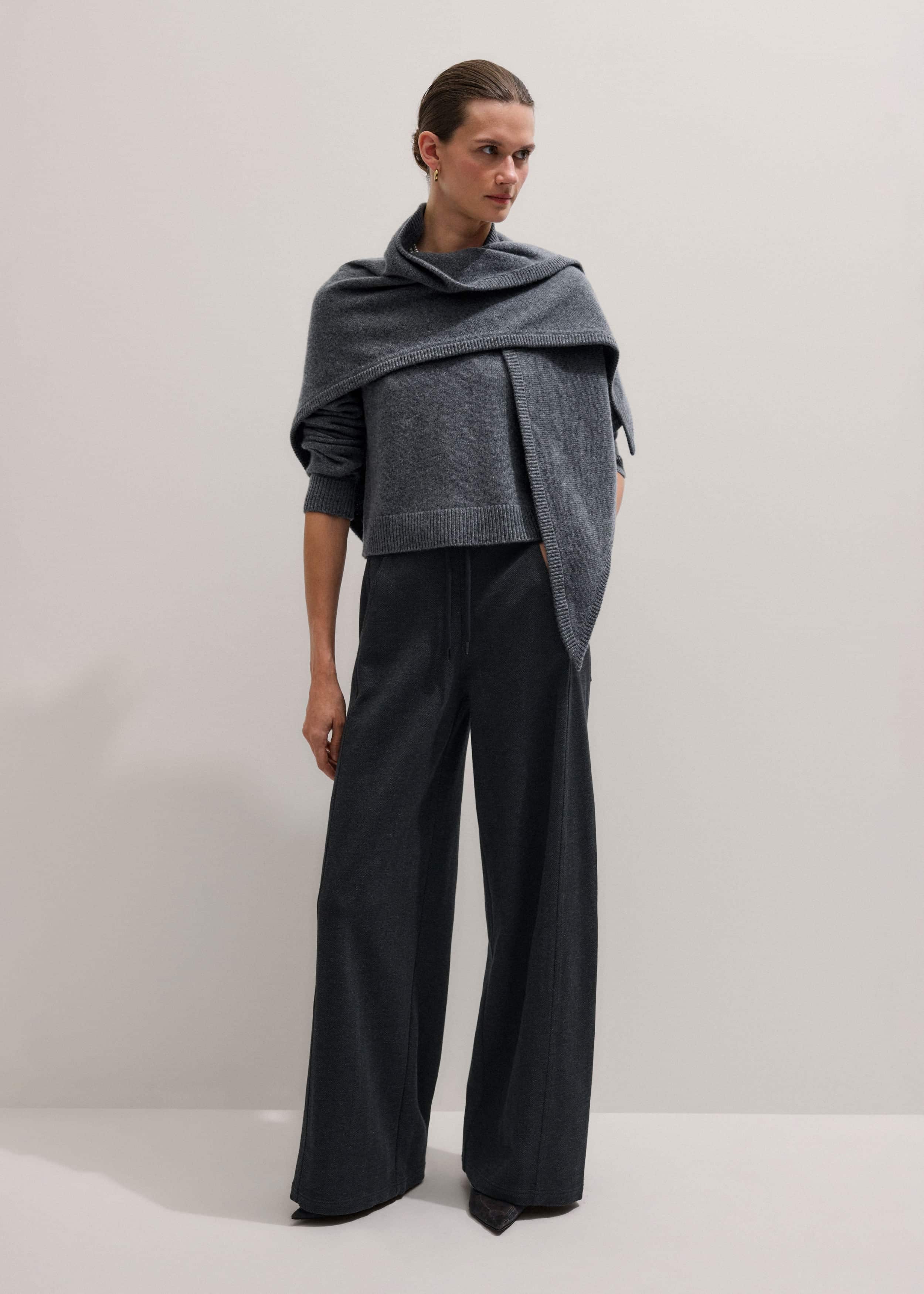 Gray Herringbone Barrel-Leg Pant