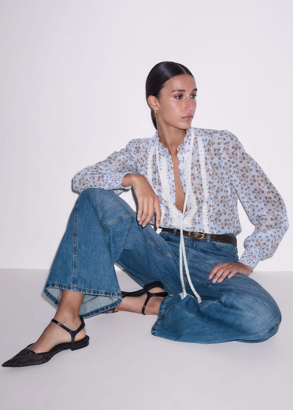 Blue Scallop Daisy Print Trim Detail Blouse + Tie
