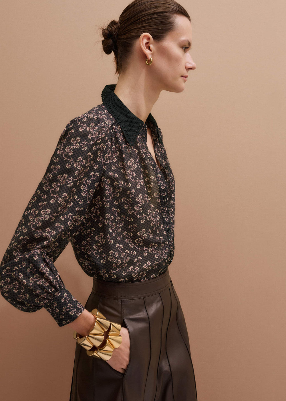 Black Scallop Daisy Print Feature Collar Blouse