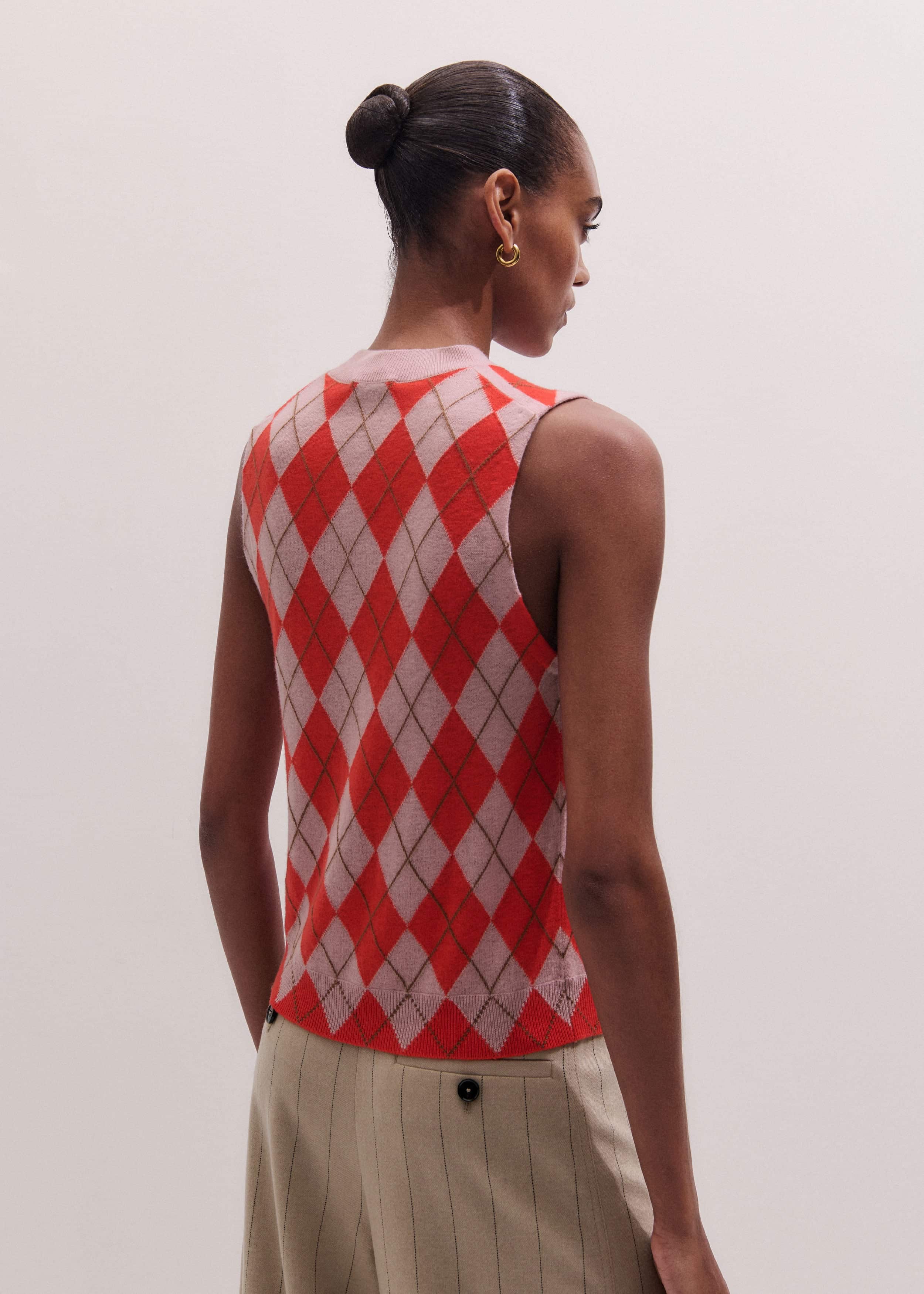 Pink Fine Argyle Slim Knit Vest