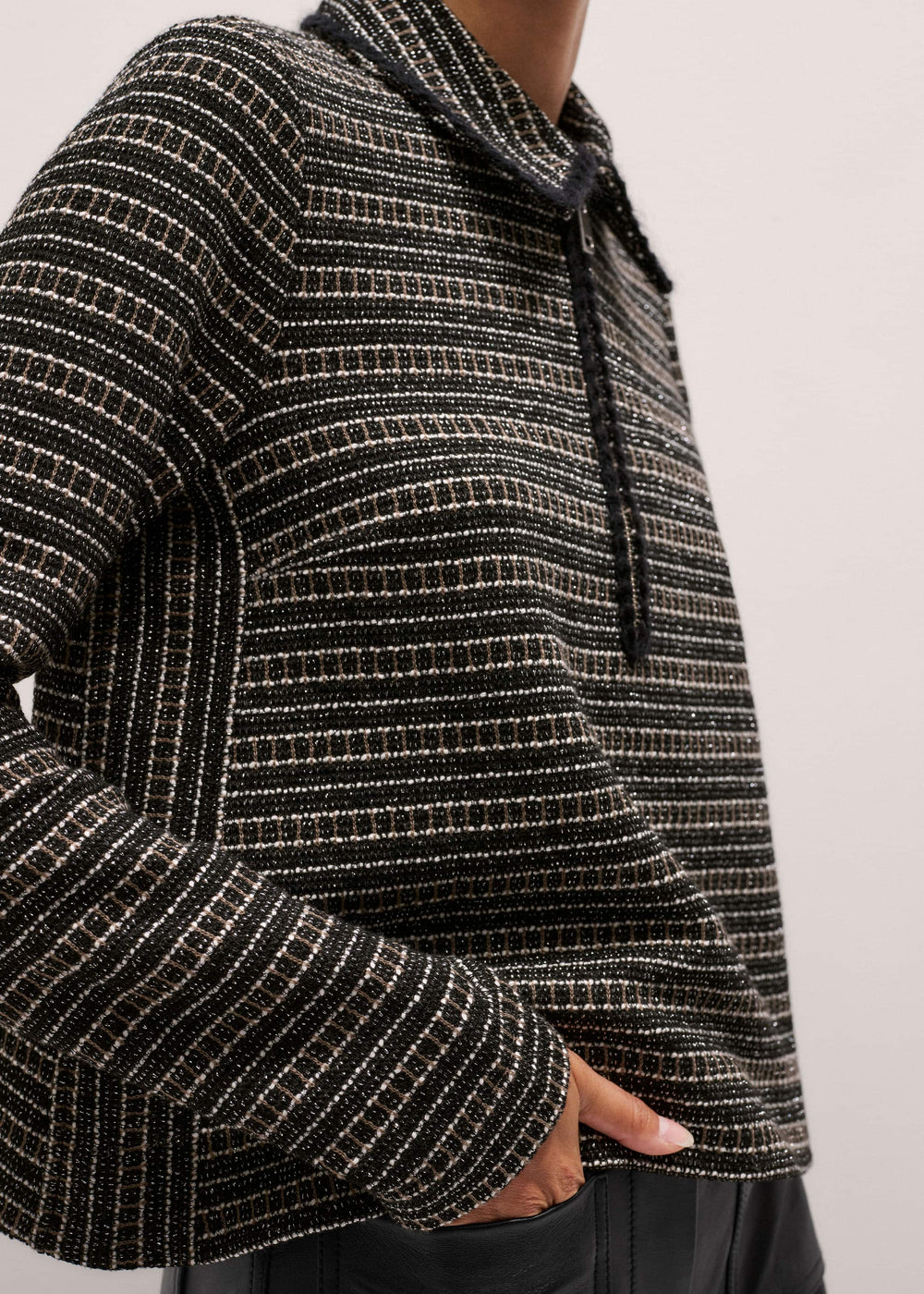 Black AM-PM Swing Top