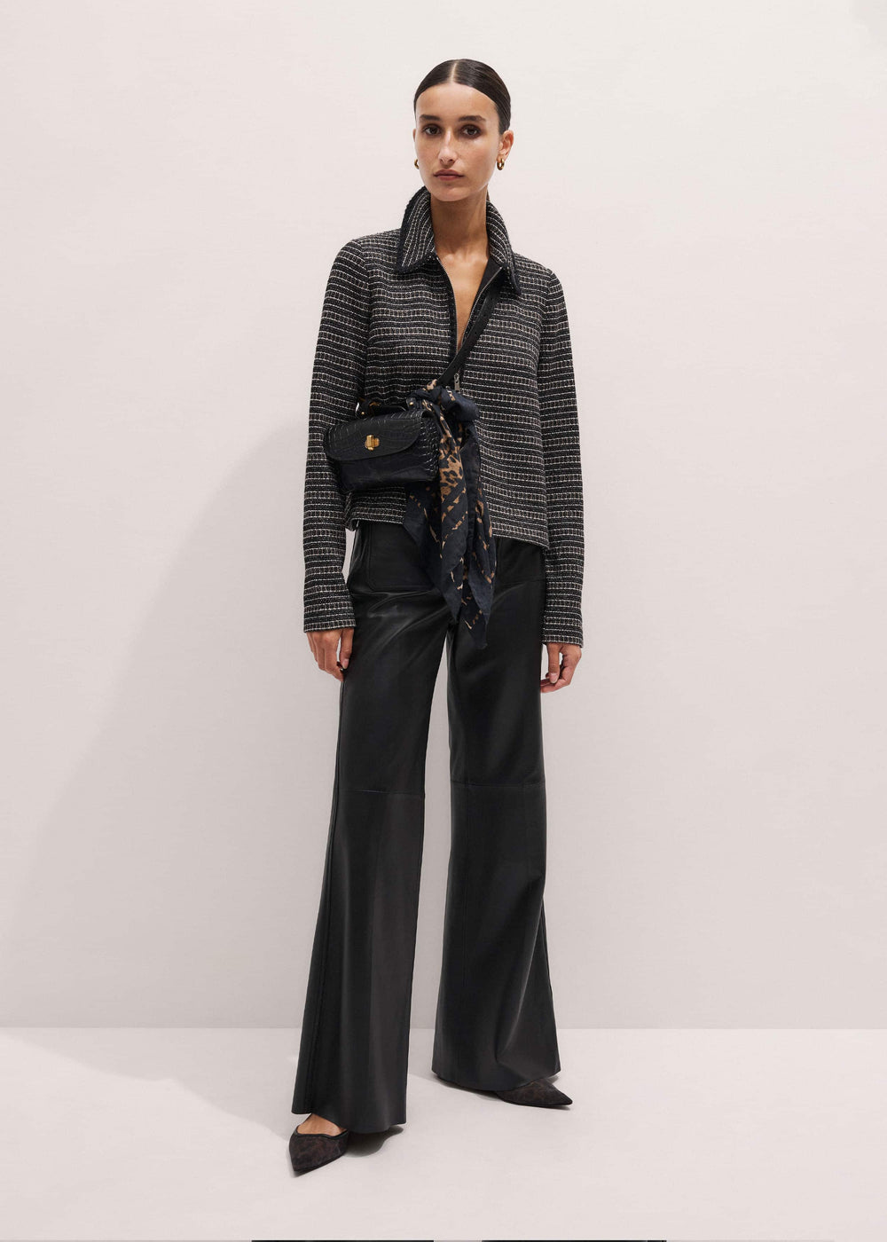 Black AM-PM Swing Top