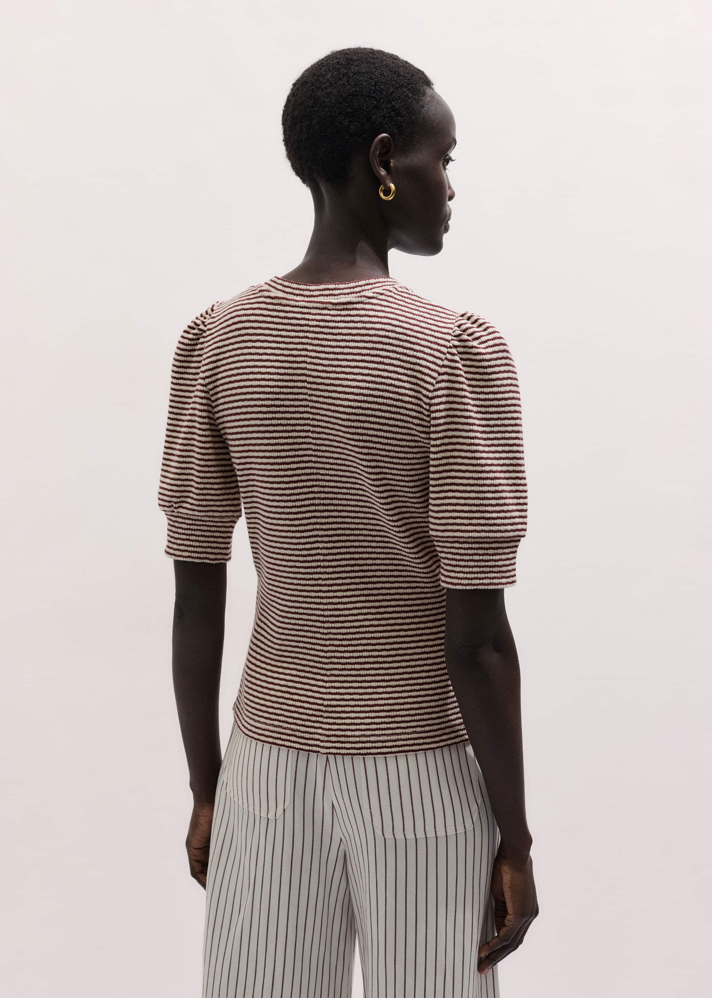 Cinnamon Brown Feminine Sleeve Tee
