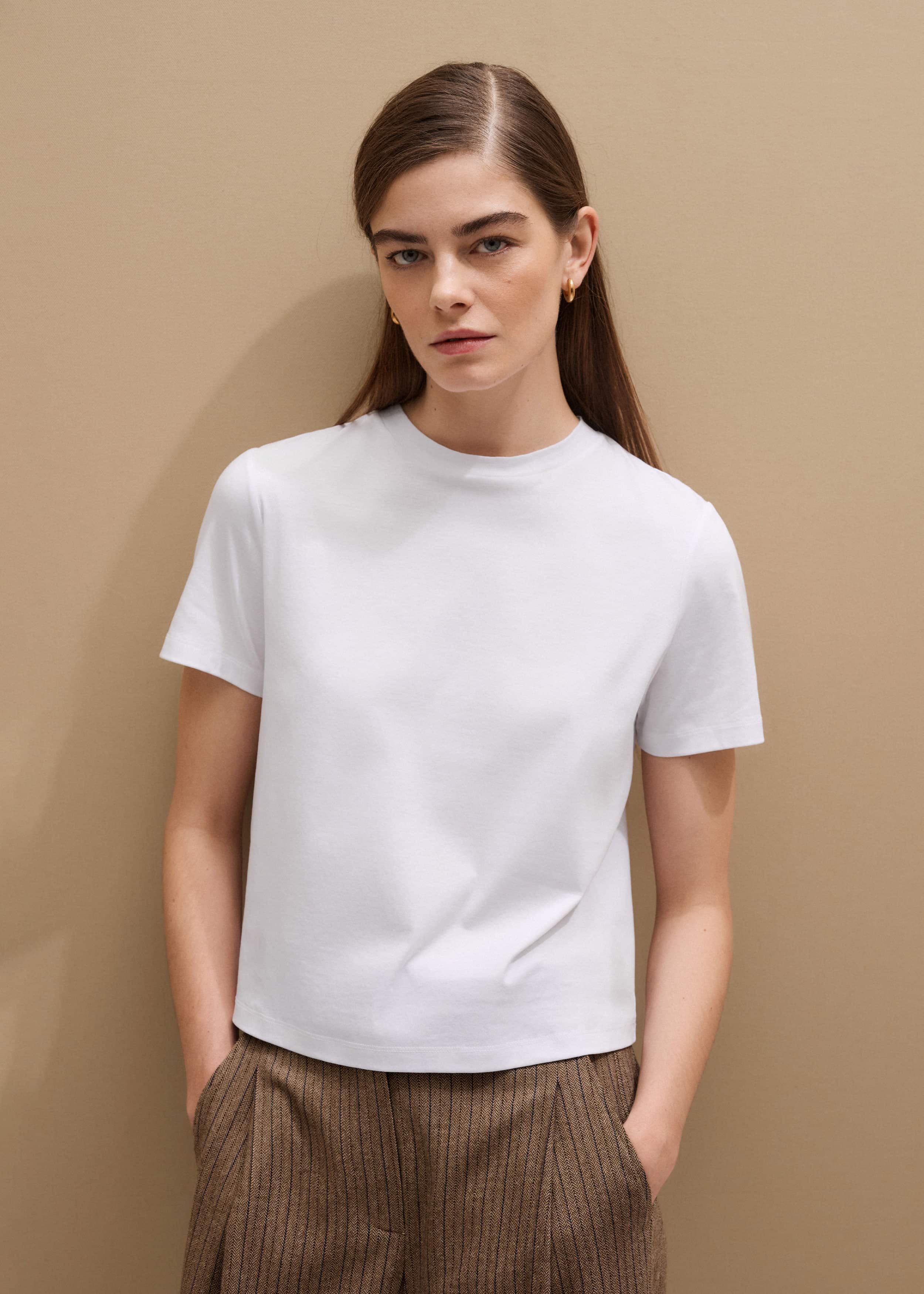 White Under Suit Tailoring Tee
