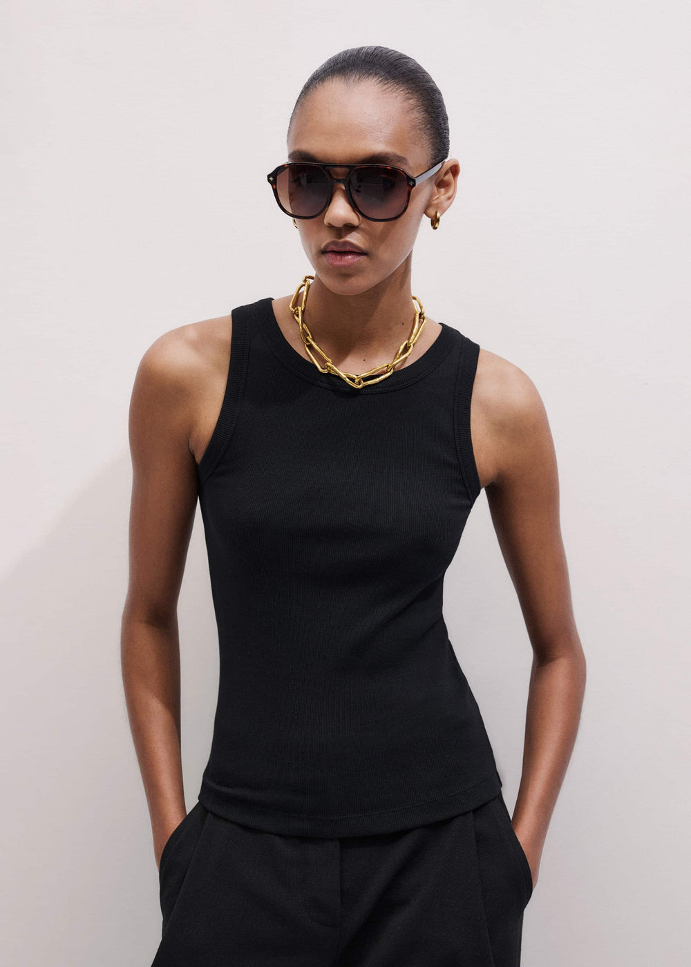 Black Ultimate Crew Neck Tank