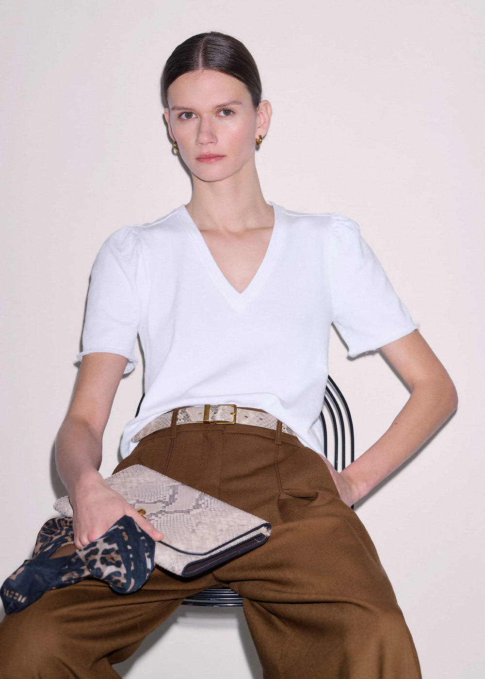 White Raw Edge V-Neck Swing Sweatshirt