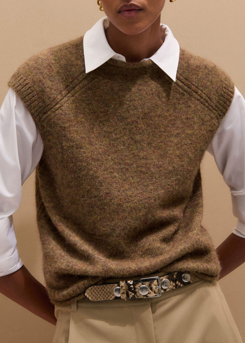 Brown Roll Trim Straight Layering Sweater Vest