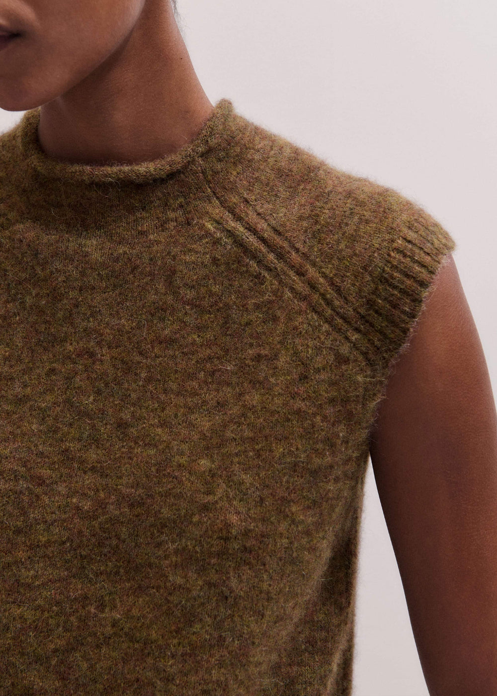 Brown Roll Trim Straight Layering Sweater Vest