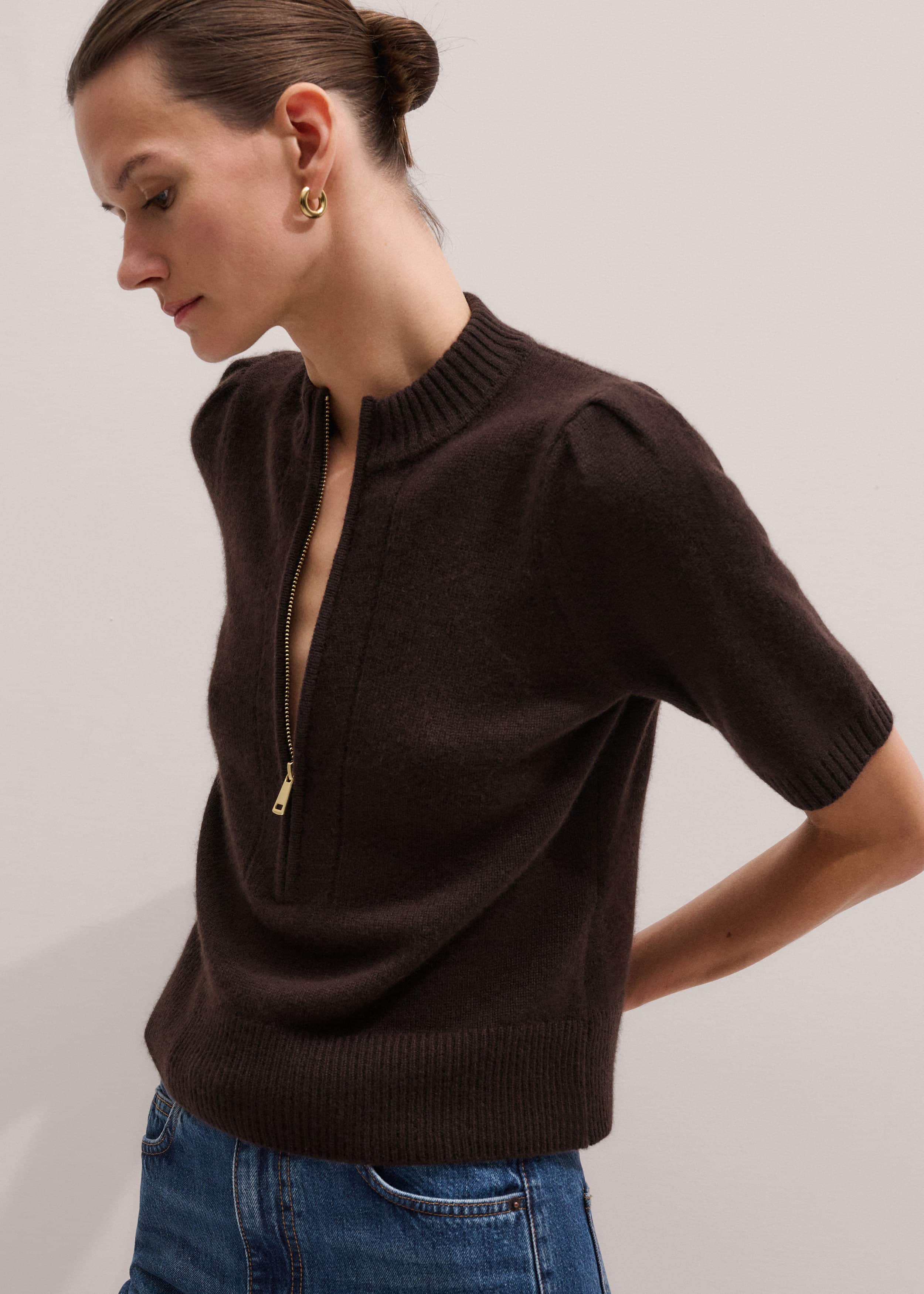 Brown Cashmere Zip Neck Pouf Sleeve Knit Tee