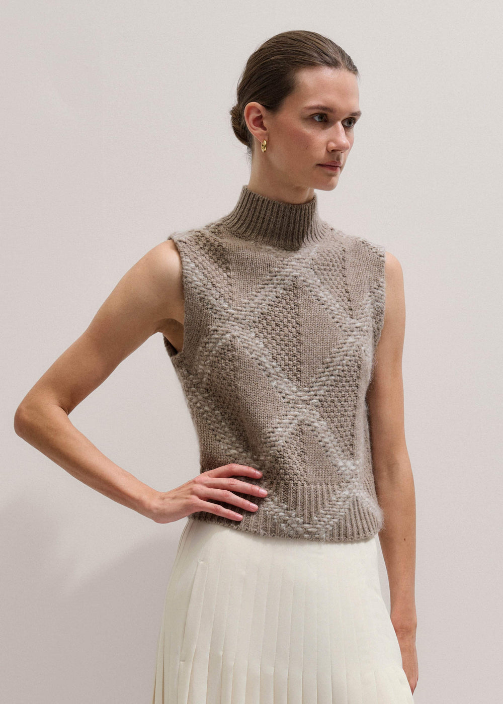 Brown Merino Statement Textured Argyle Sweater Vest