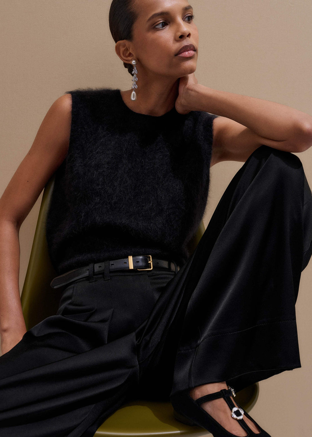 Black Brushed Cashmere Straight Sweater Vest