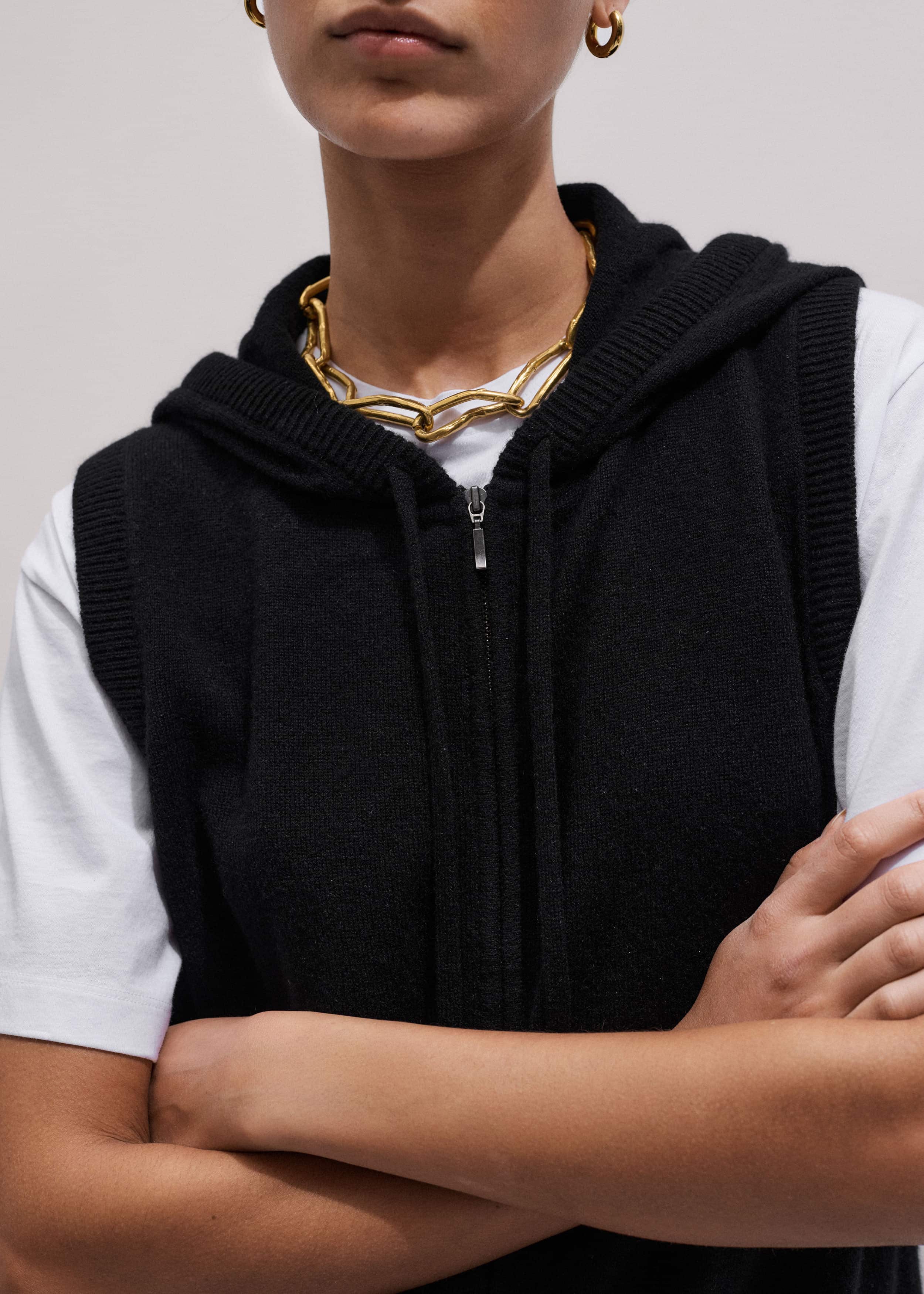 Black Cashmere Sleeveless Relaxed Zip Hoodie