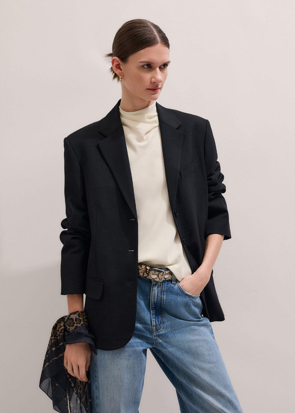 Black Icon Oversized Blazer
