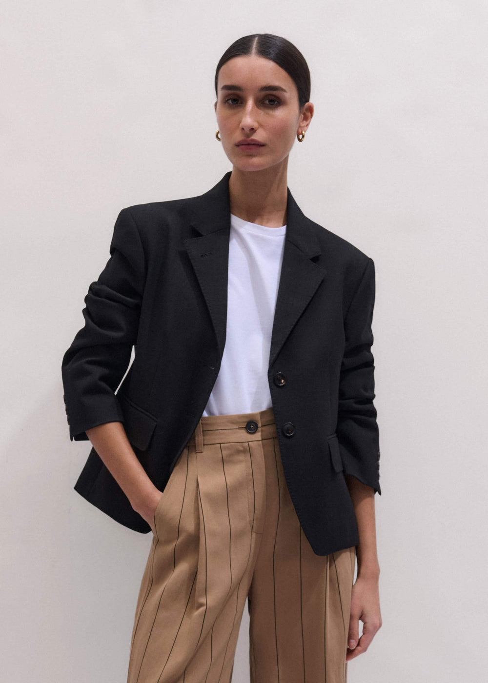 Black Icon Intelligently Oversized Short Blazer