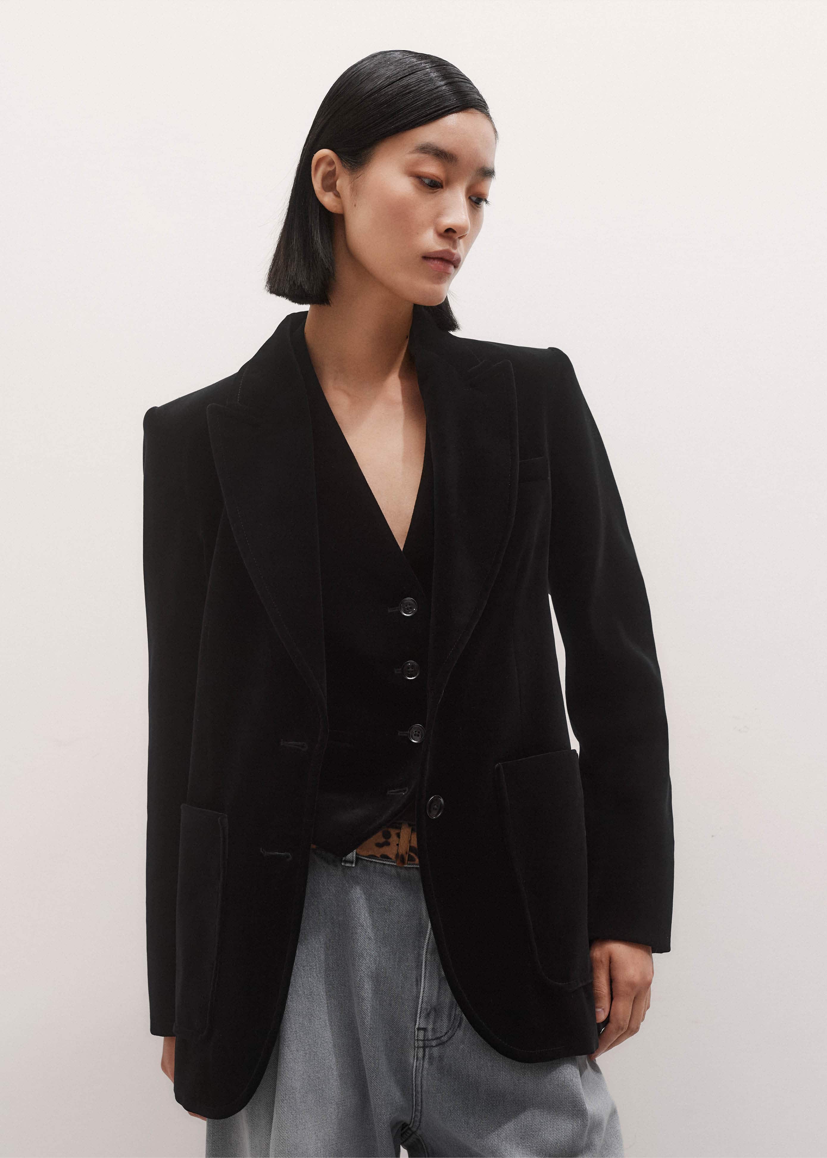 Black Stretch Velvet Sharp Shoulder Blazer