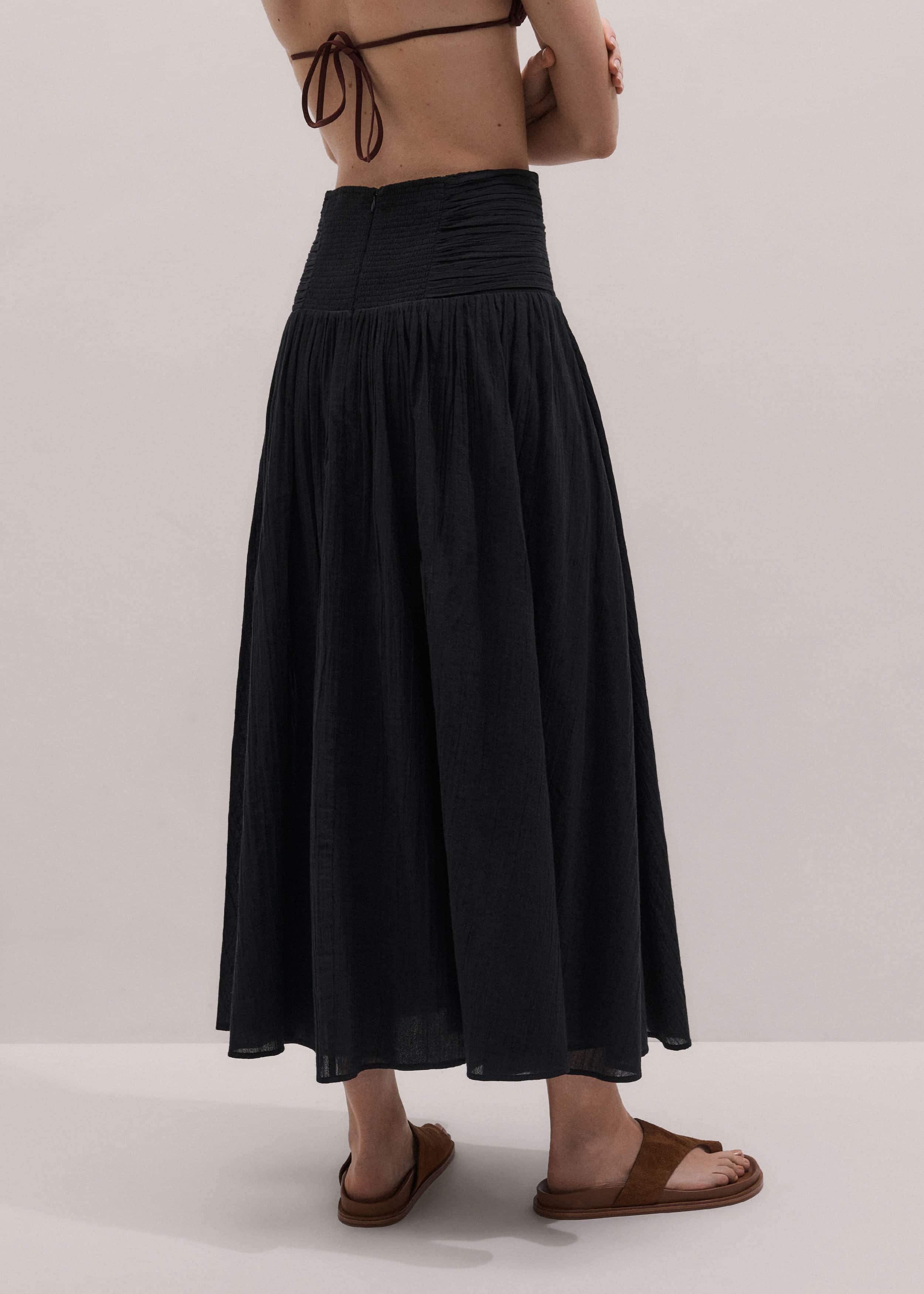 Black Relaxed Maxi Skirt