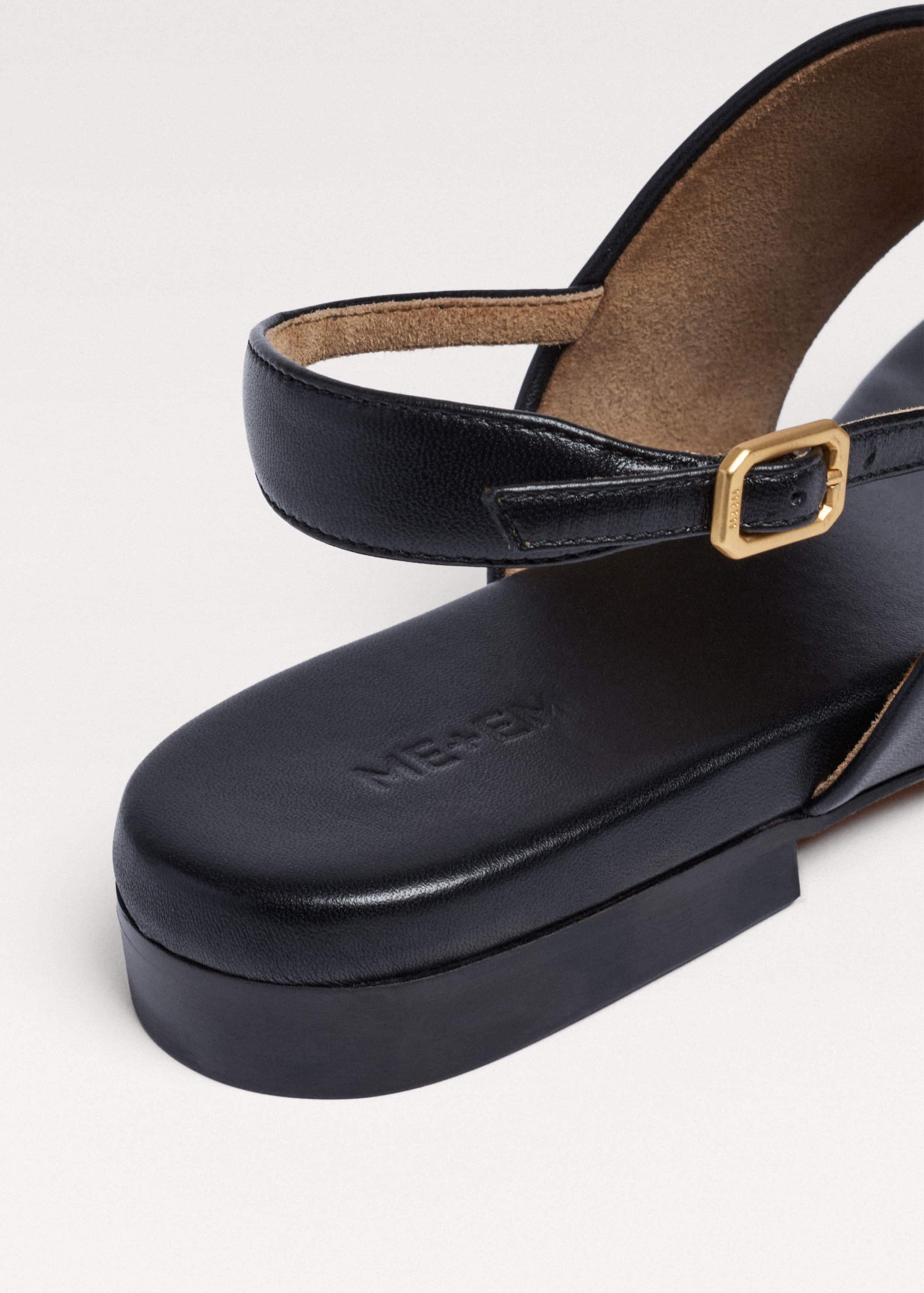 Black Minimal Sandal