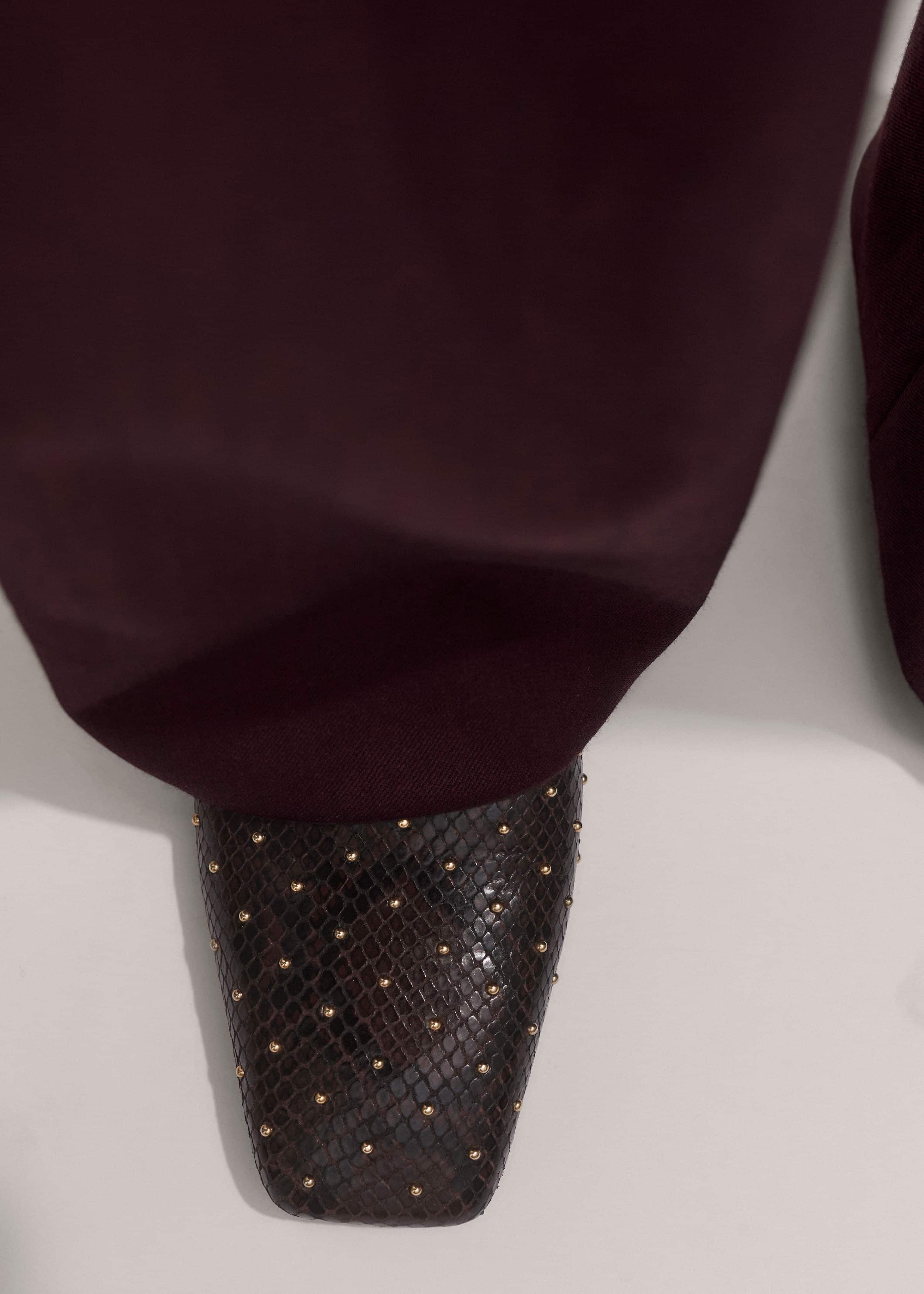 Brown Square Toe Slipper